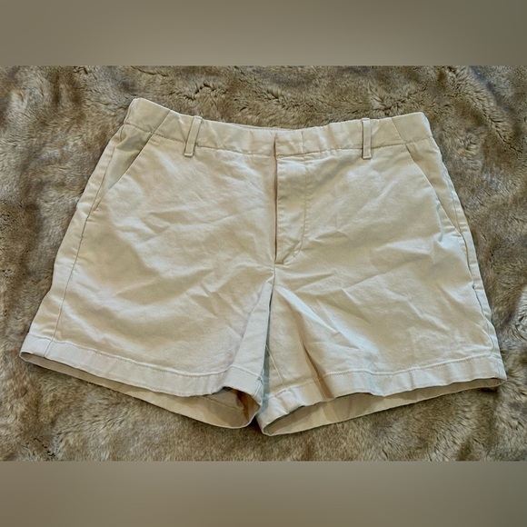 Banana Republic, Ladies size 8 khaki shorts​​ - Picture 1 of 8